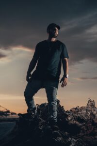 マッチングアプリで自信なくす女性はどう対処すればいい？