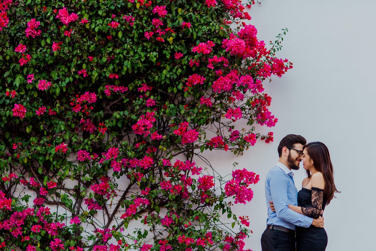 マッチングアプリでの初デートにキスはあり？