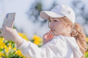 婚活アプリで自撮りが印象悪い？成功するためのポイントは？