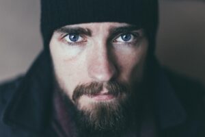 出会いアプリは男性におすすめ？口コミから見る実際の体験とは？